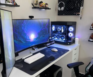 Should I paint my desk black 🧐