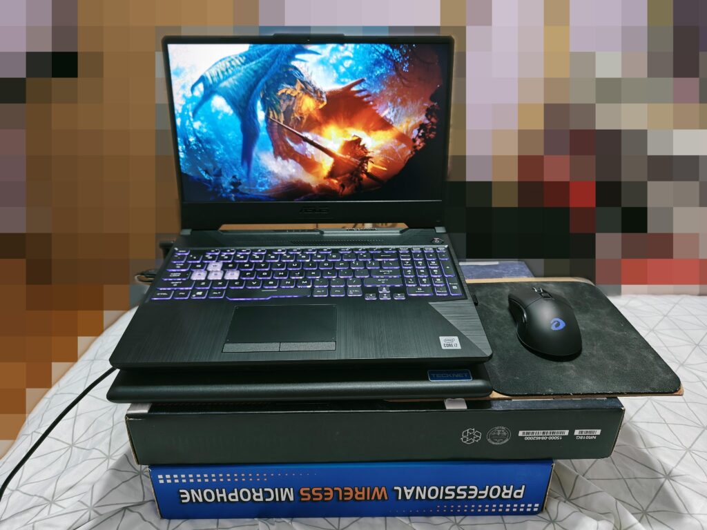 My Battlestation whenever I'm staying at my GF house lol