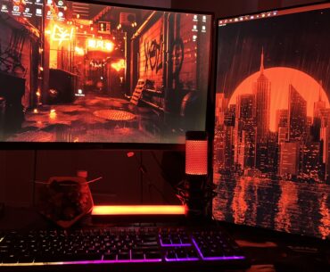 My double screen set up. I’ll post an updated picture later when I’m home!