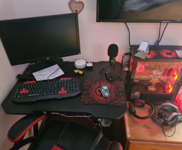 Ive just started gaming an got my PC what do ya think to it, its just basic.. what can I do to make it better?