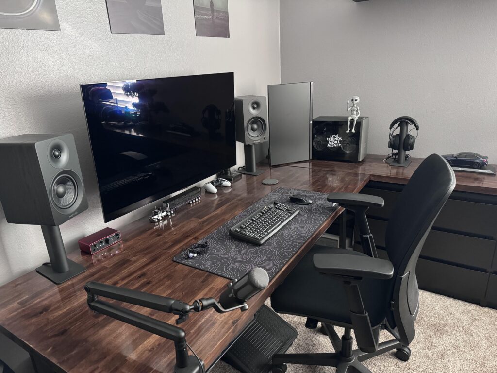 Had to go back to dual monitor setup.