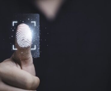 Cops can force suspect to unlock phone with thumbprint, US court rules
