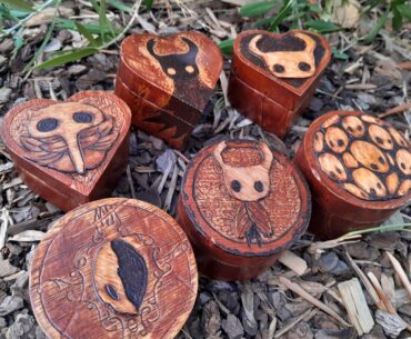 Carved some Hollow Knight stuff