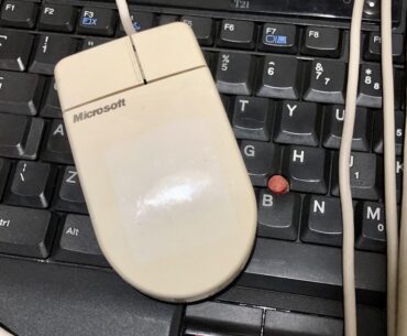 Found my old PCmasterrace mouse from 1990 when I was -7
