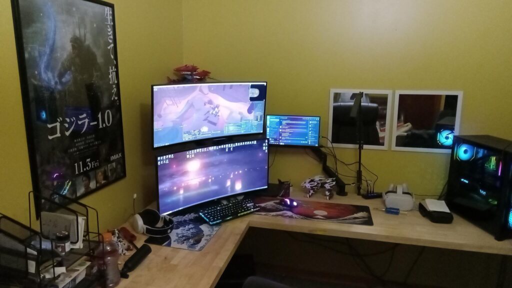 Plan to grow my battlestation more over time. Opinions on it now?