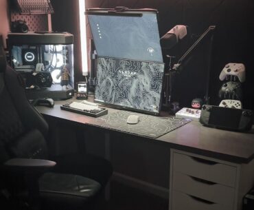 Removed closet sliding doors so setup could fit lol