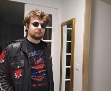 Wanted to show you guys my 2077 style when I'm outside, wdy guys think ? ( bonus : my tattoo )