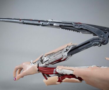 Is the reason we can't wear long sleeves or gloves because the cyberware like mantis blades would clip through it ?