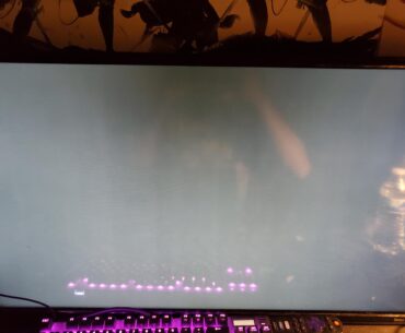 Pc screen goes either grey or green