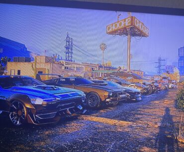 I jus realized u can have all ur cars out at once