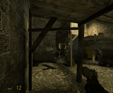 Half-Life 2 pistol is a simple design but they made it so satisfying.