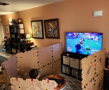 My 8 year olds first battlestation