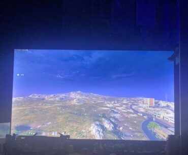 exfil crashed, game stuck on this screen, if i leave i lose everything 😭 game is so buggy dang