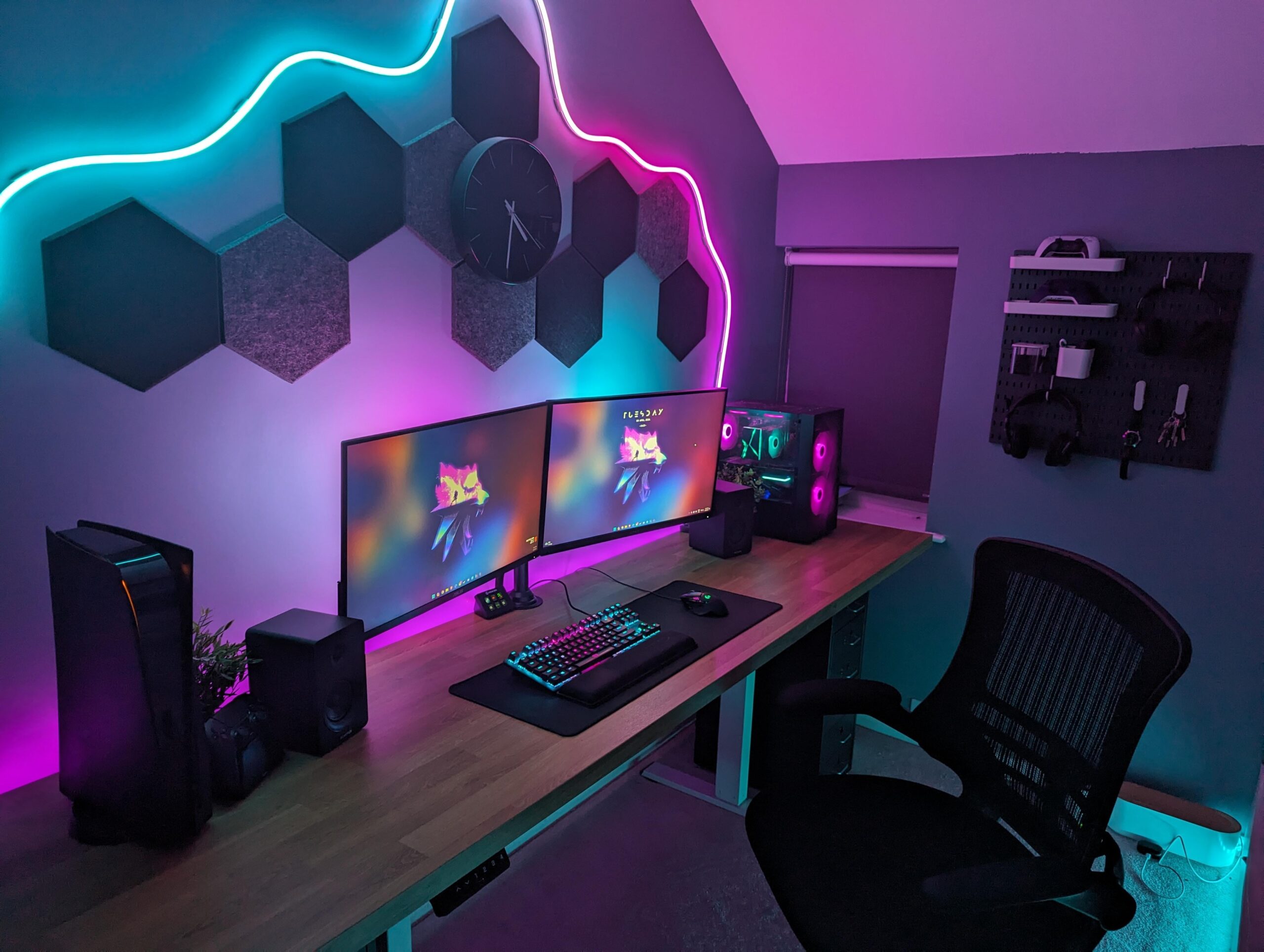 Desk has too much unused empty space. What can I add to give the setup more personality? FPSHUB