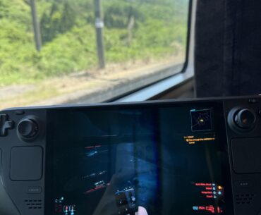 Playing CP at the Shinkansen 🚄