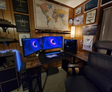 My clean and simple gaming station.