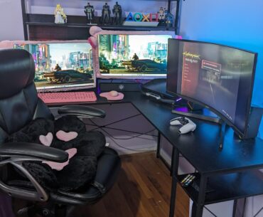 A whole new battlestation! Monitors are supposed to be like that, and the new monitor is a Samsung Odyssey for my PS5. Going for a black and pink theme. I really like it!