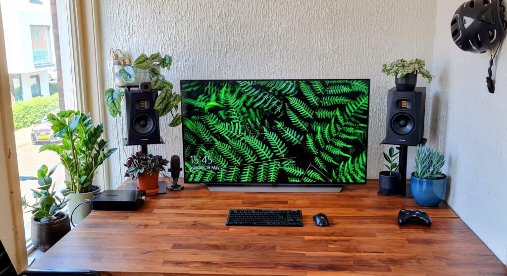 WFH / Gaming Plantstation