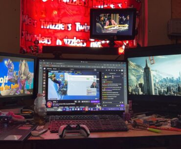 Six screens of you include the phone. ;)