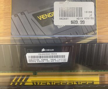 Scammed off Ebay? Stick speed and capacity dont line up with package, is that normal?