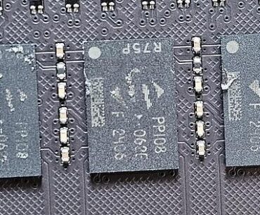 What IC is this DDR4 ram?