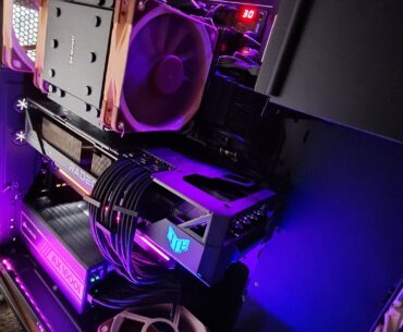 Corsair 750D making a fat cooler AMD 7900XTX look spacious