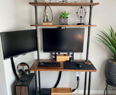 My simple “I’m 50 but still wanna game hard AF” aesthetic.