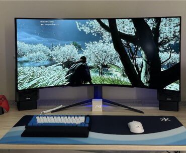 Small PC and Big Monitor