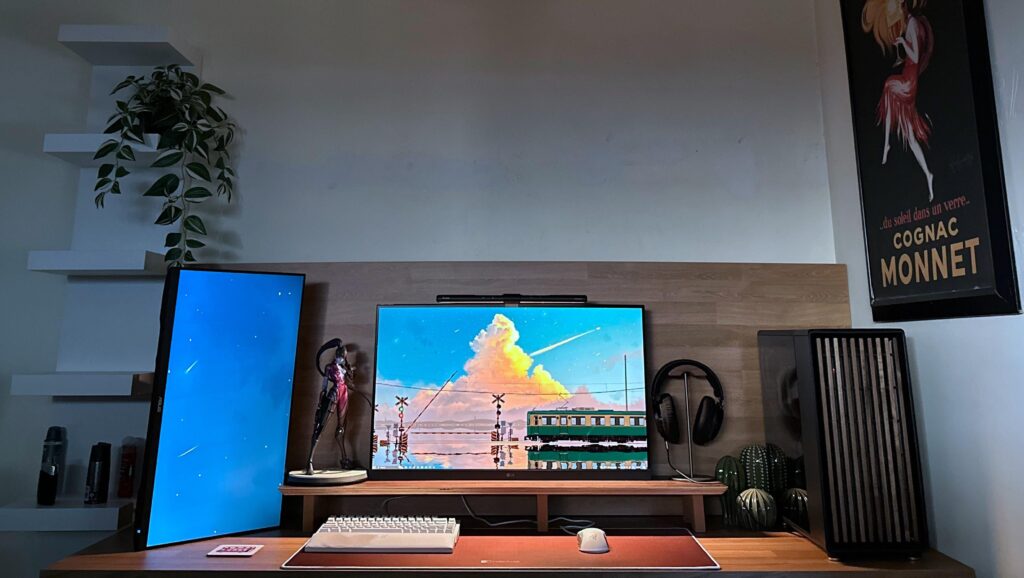 Still looking for ideas for the wall above my setup