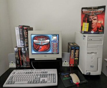 This setup just screams late 90s early 2000s. I love it.