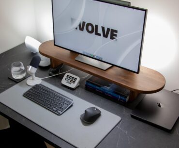 My 2024 productivity desk setup