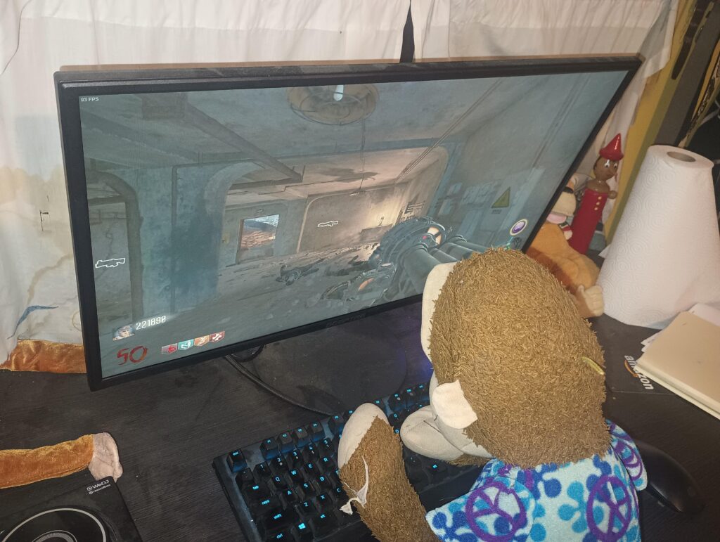 Mr. Monkey gets to round 50 on Nacht