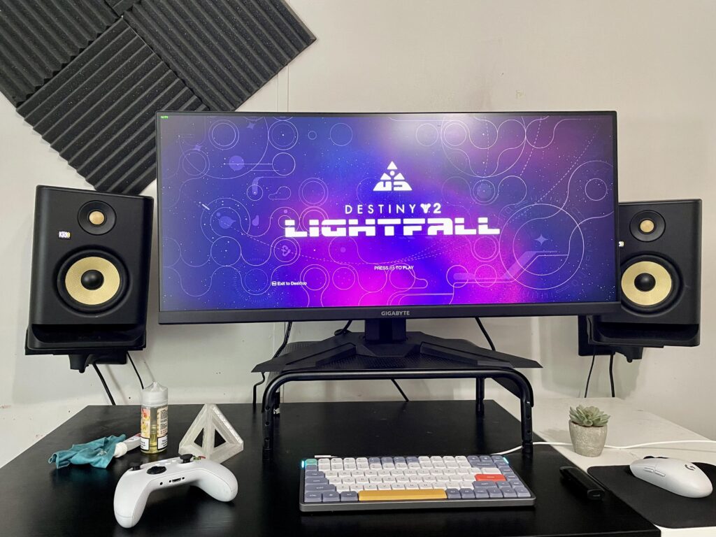 This is only the nth iteration of my setup over the years, but I think this is my favorite so far. Ultrawide 1440p is a game changer btw.