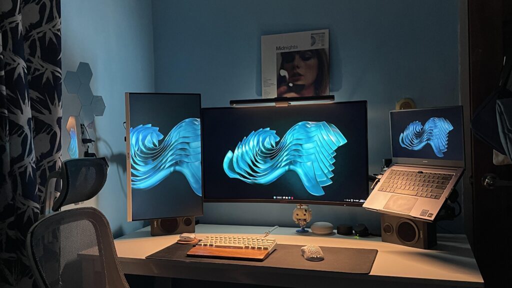 same setup diff wallpaper ><