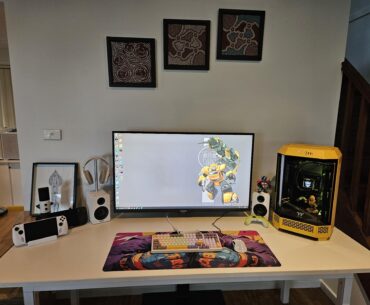 Bumblebee battle station