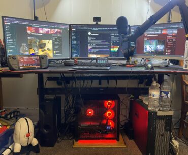 My current battlestation (I'm still not good at cable management)