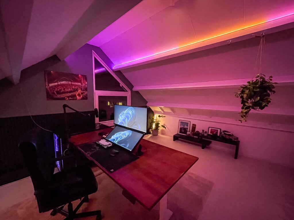 My current Office/Desk Setup after buying my first home!