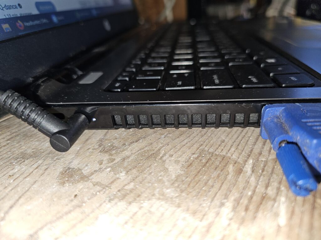 That moment you encounter a laptop with fake ventholes That moment you encounter a laptop with fake ventholes