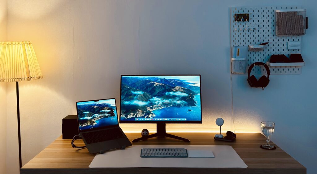 New Flat, new Battlestation!