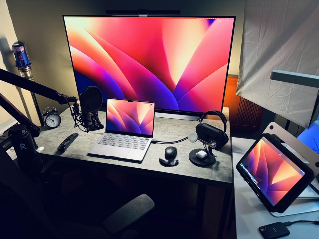 Deep wide desk recommendations?