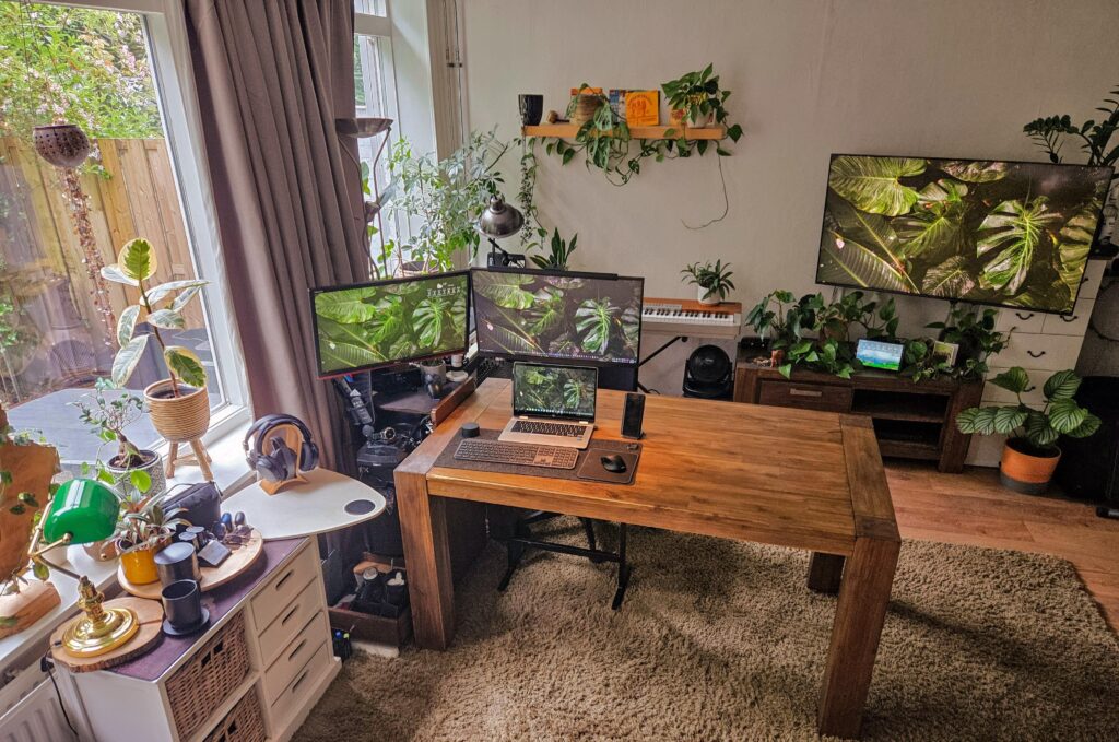 My Botanical Workstation - Any Suggestions for Improvement? Looking for Your Feedback! Rate it!