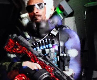 Snoop Dogg gives tips on how to look your best in your 50's Ooowwiiee
