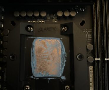 Besides too much paste is this making enough contact ?