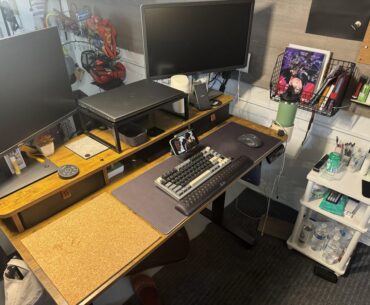 Always nice to clean up! My battle station is coming along!