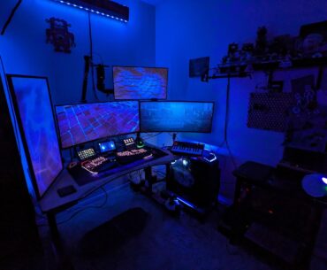 My battlestation. God I hate cable management with a standing desk, no matter how hard I try I always have wires!!!