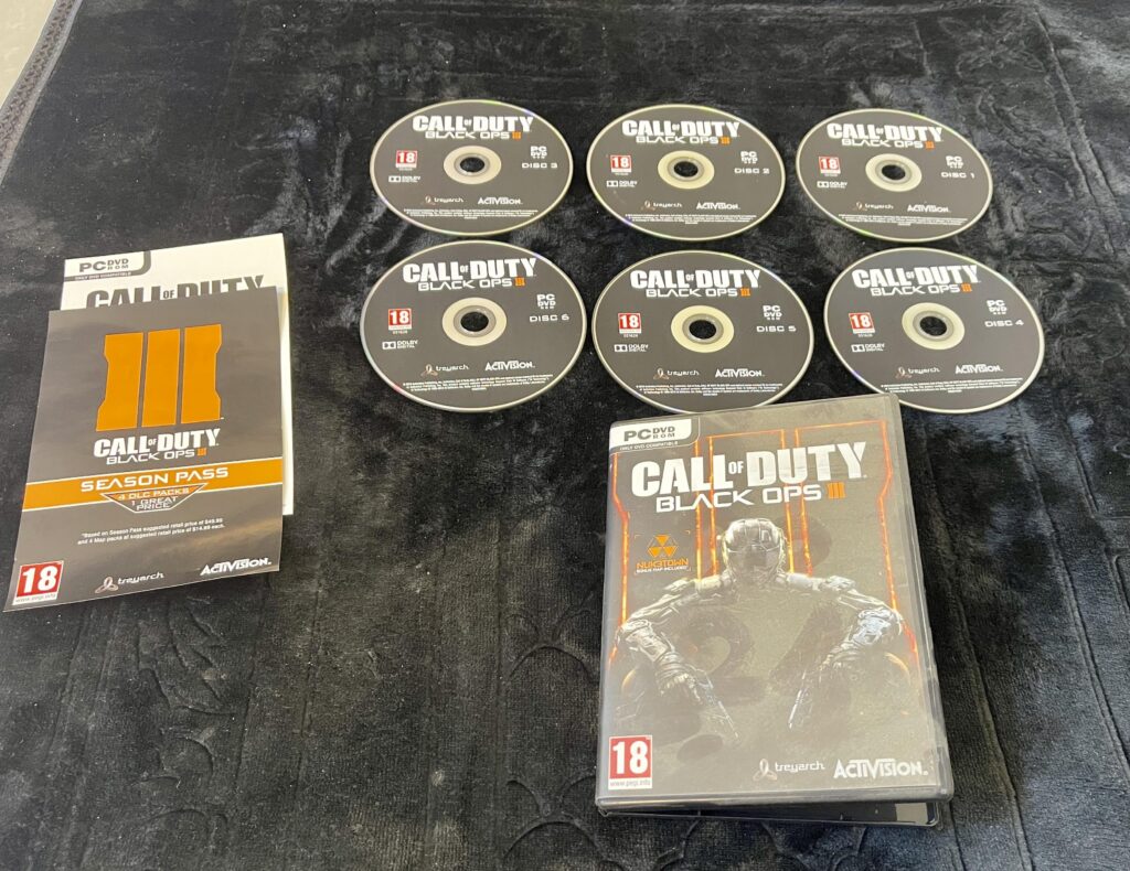 BO3 came in 6 discs for PC