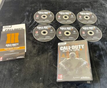 BO3 came in 6 discs for PC