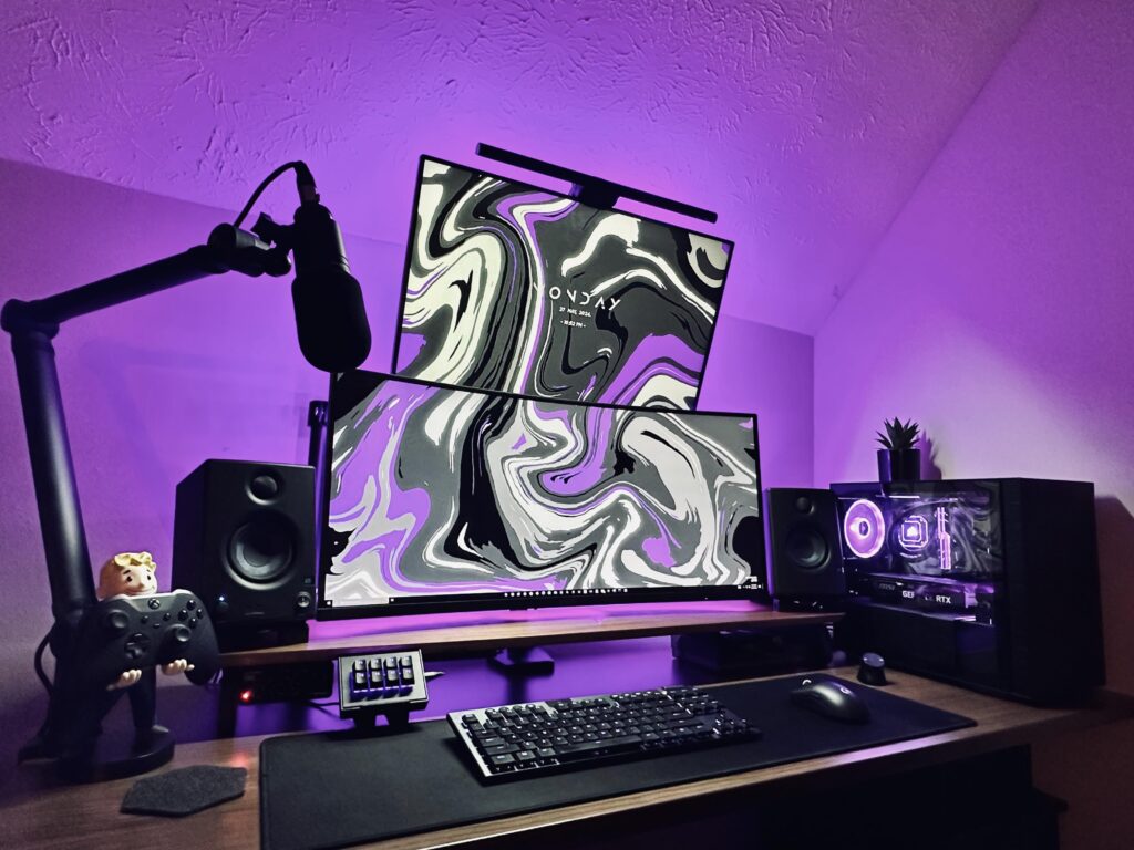 Got rid of the L desk
