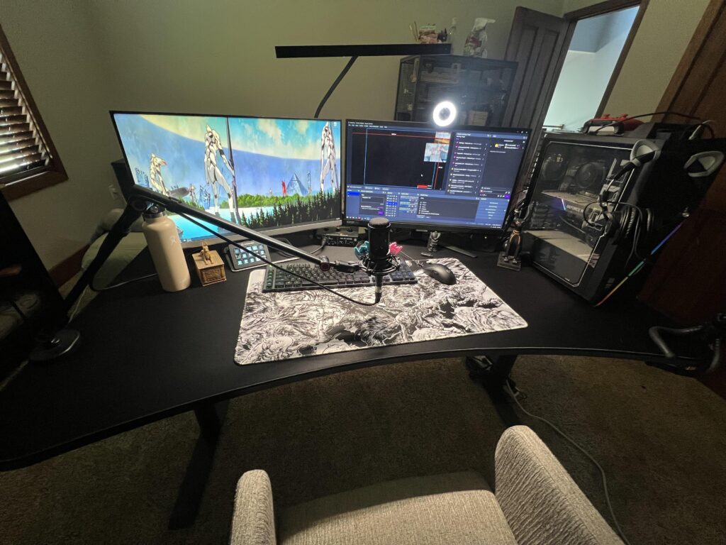 After suffering with a corner “gaming” desk for 2 years i finally got a new desk