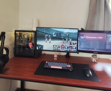 Is there too much space behind the monitors?
